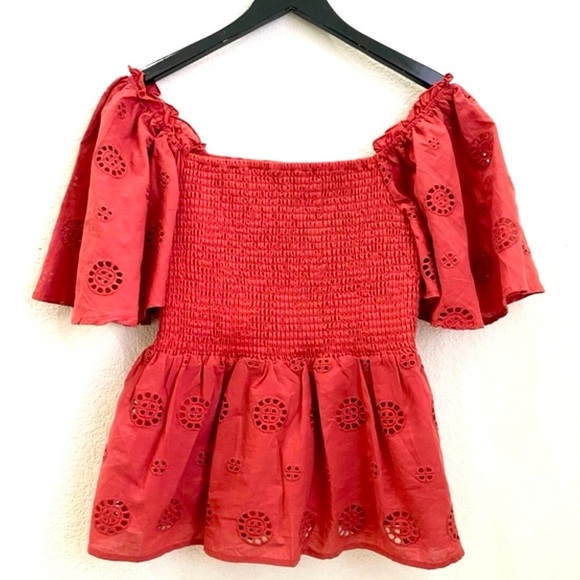 Q & A Los Angeles Women's Orange rust Smocked Top - Picture 5 of 5